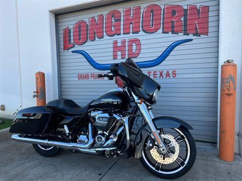 2019 Harley-Davidson Street Glide® in Grand Prairie, Texas - Photo 3