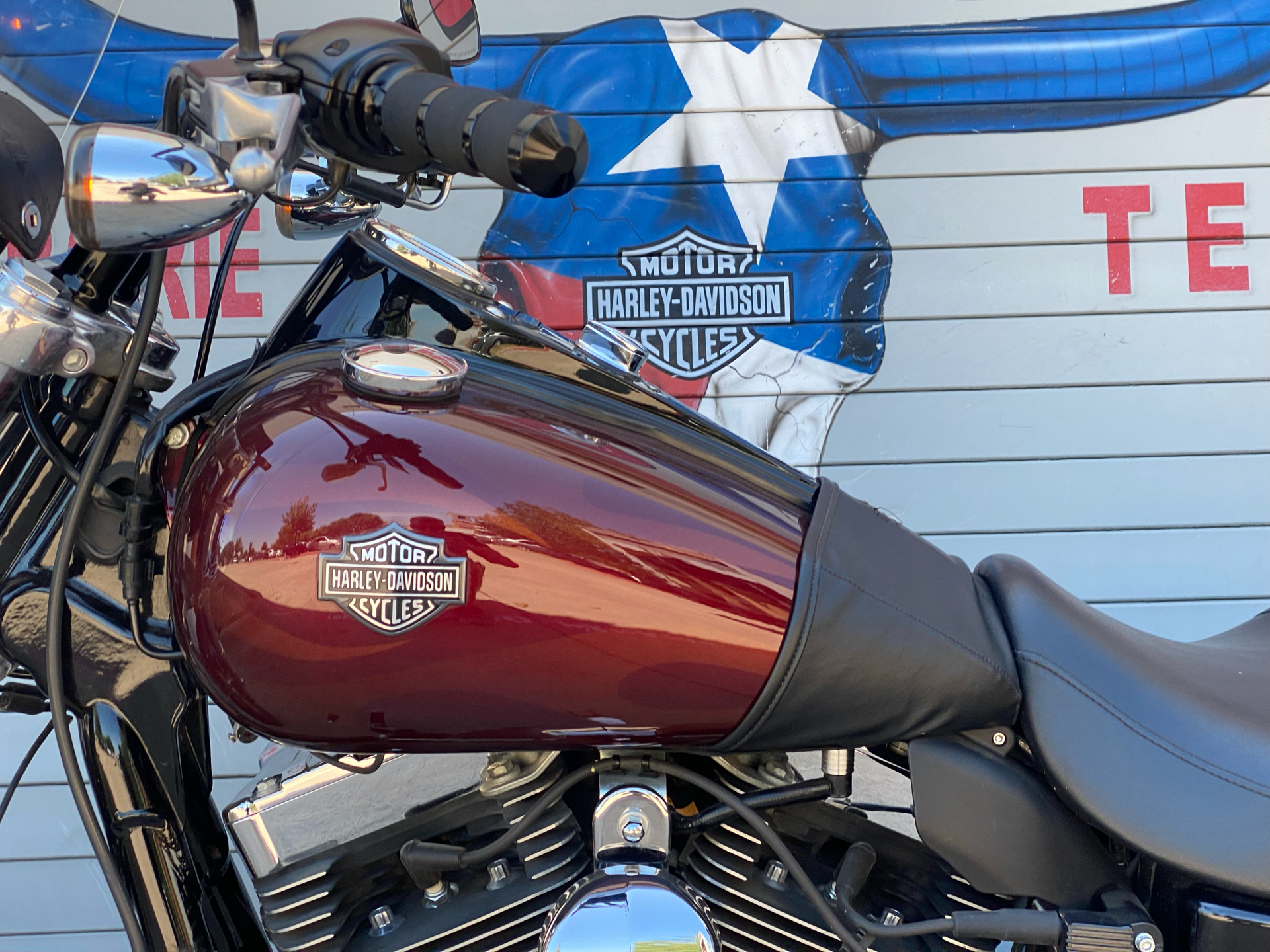 2015 Harley-Davidson Wide Glide® in Grand Prairie, Texas - Photo 14