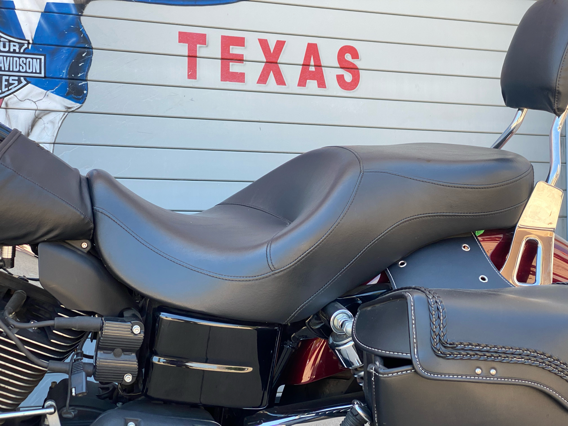 2015 Harley-Davidson Wide Glide® in Grand Prairie, Texas - Photo 16