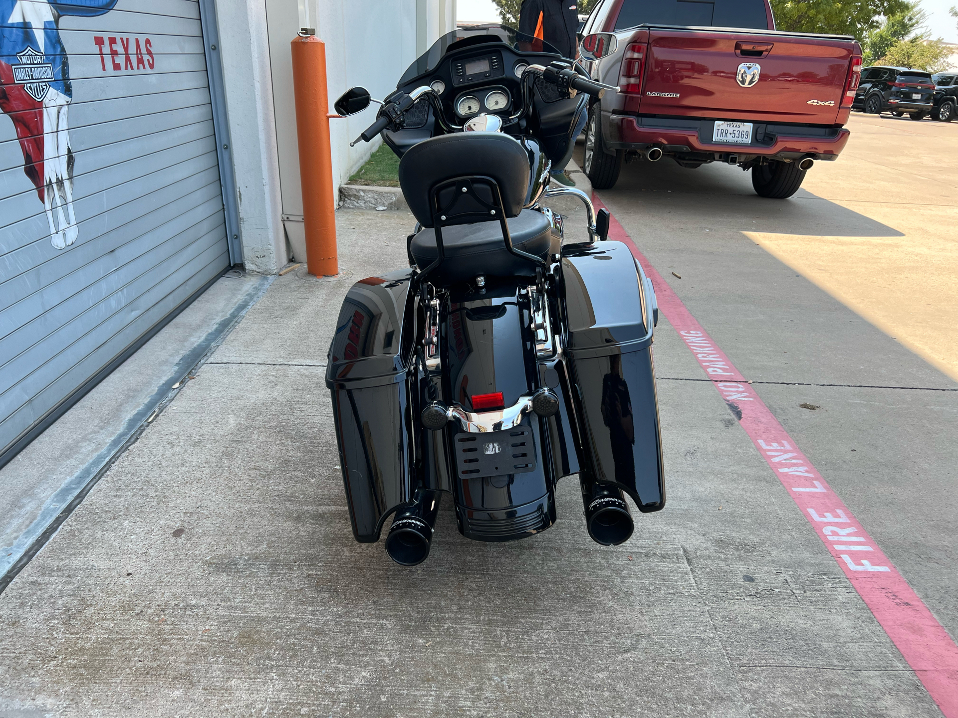 2015 Harley-Davidson Road Glide® in Grand Prairie, Texas - Photo 5