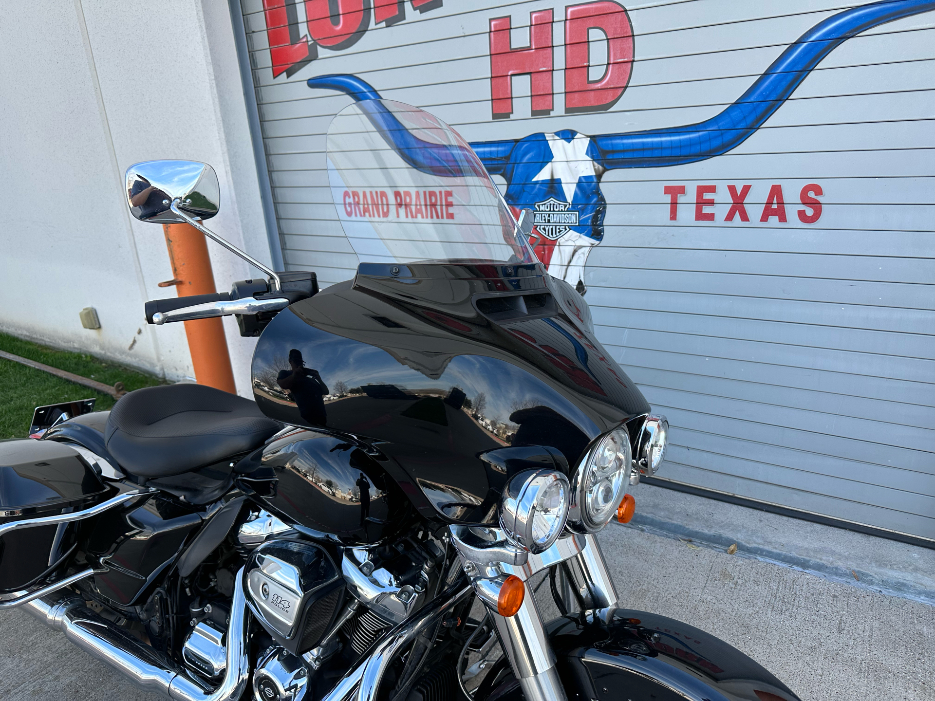 2019 Harley-Davidson Police Electra Glide Standard in Grand Prairie, Texas - Photo 2
