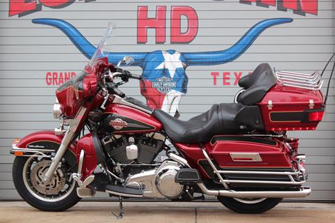 2007 Harley-Davidson FLHTCU Ultra Classic® Electra Glide® Patriot Special Edition in Grand Prairie, Texas - Photo 15