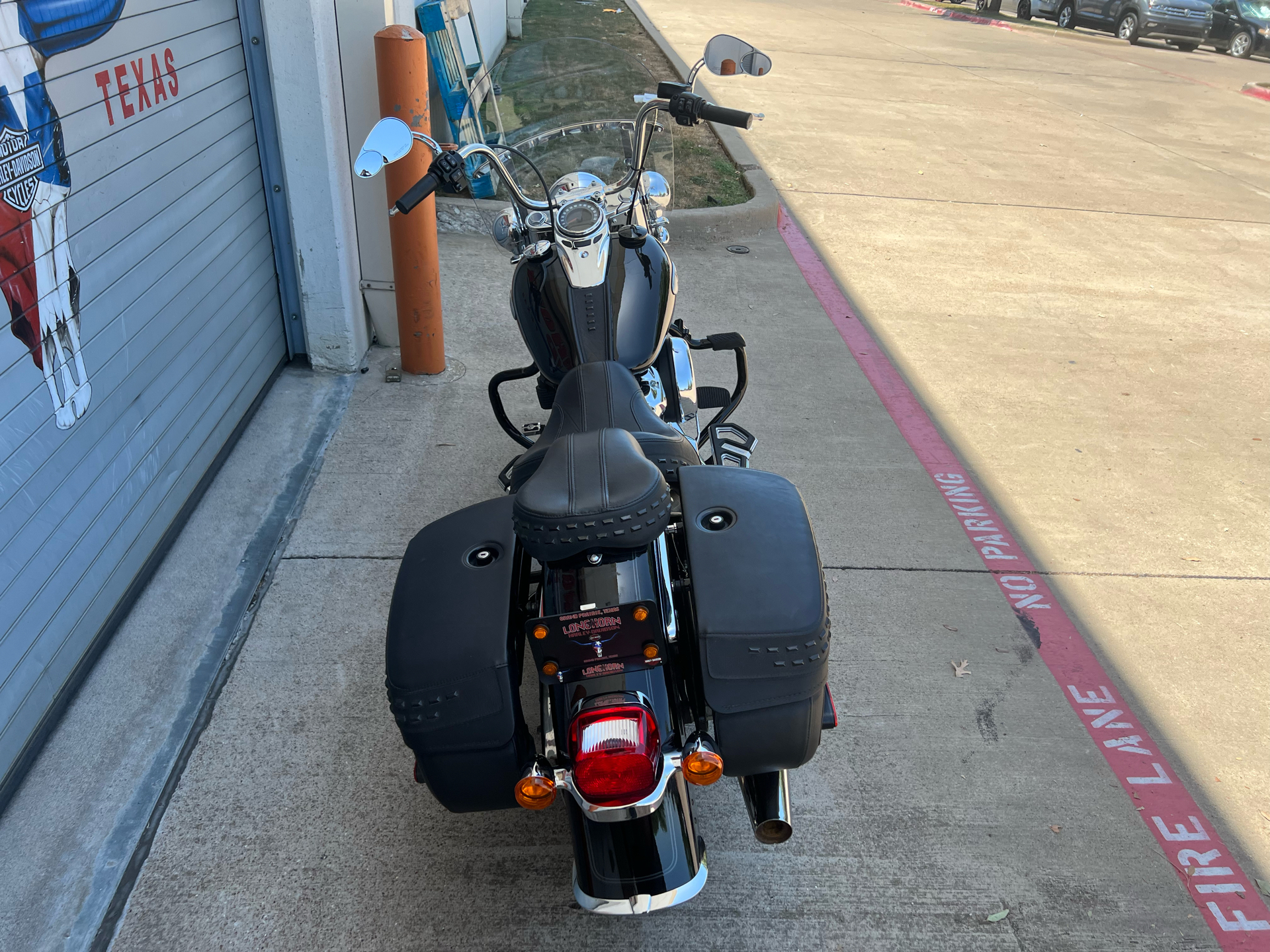 2021 Harley-Davidson Heritage Classic in Grand Prairie, Texas - Photo 6