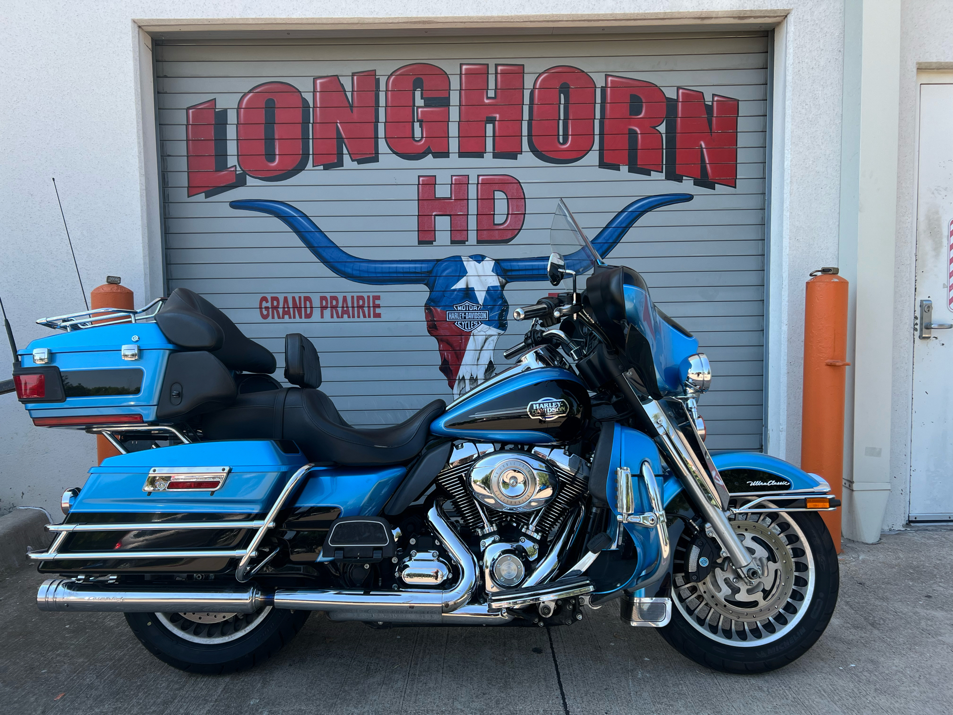 2011 Harley-Davidson Ultra Classic® Electra Glide® in Grand Prairie, Texas - Photo 1