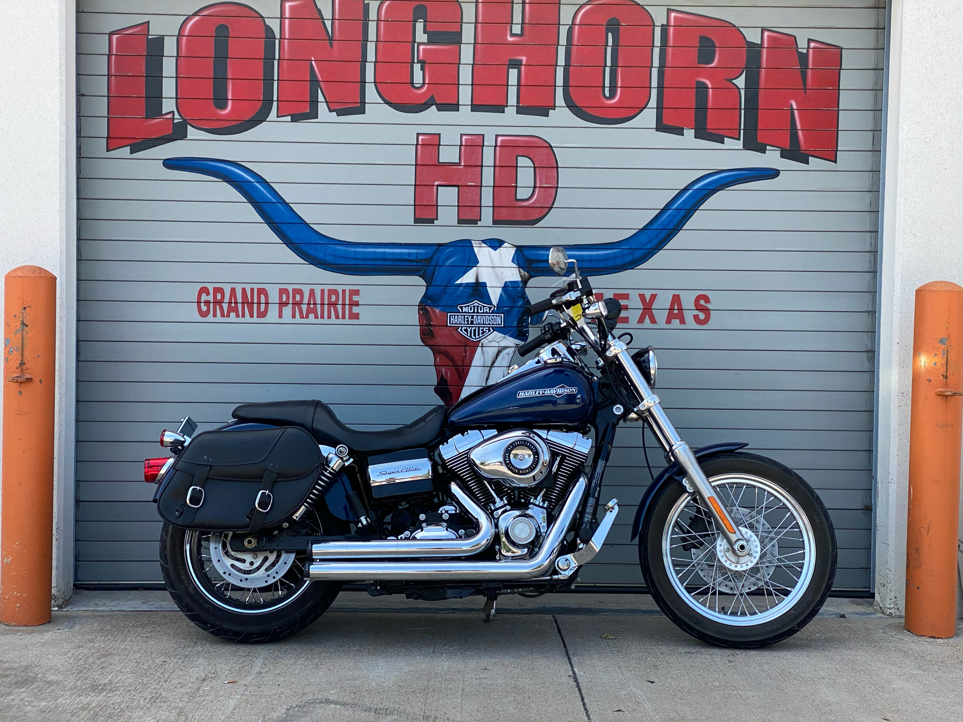 2013 Harley-Davidson Dyna® Super Glide® Custom in Grand Prairie, Texas - Photo 1