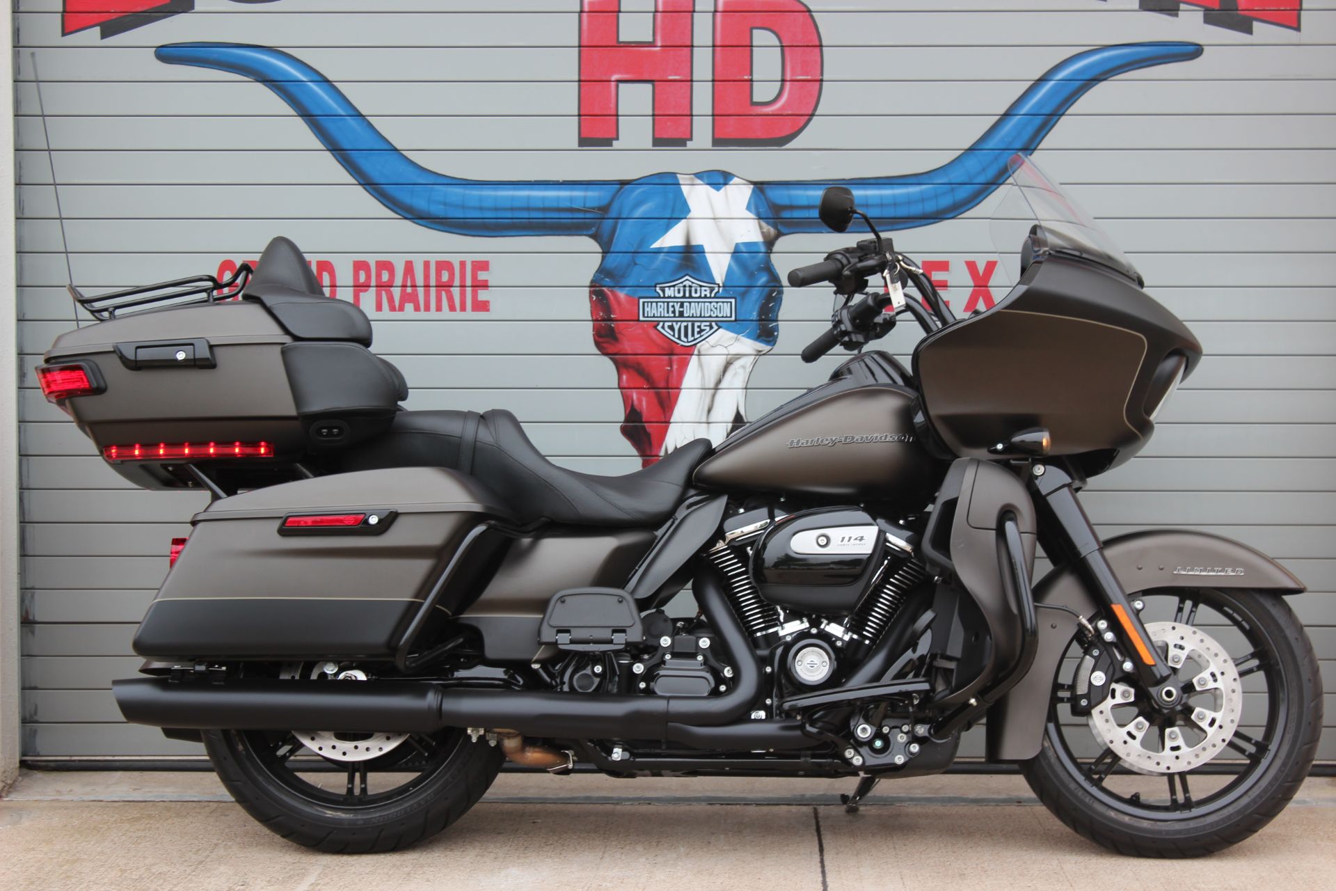 2021 Harley-Davidson Road Glide® Limited in Grand Prairie, Texas - Photo 3