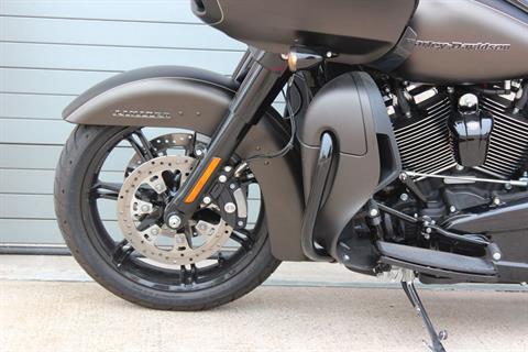 2021 Harley-Davidson Road Glide® Limited in Grand Prairie, Texas - Photo 16