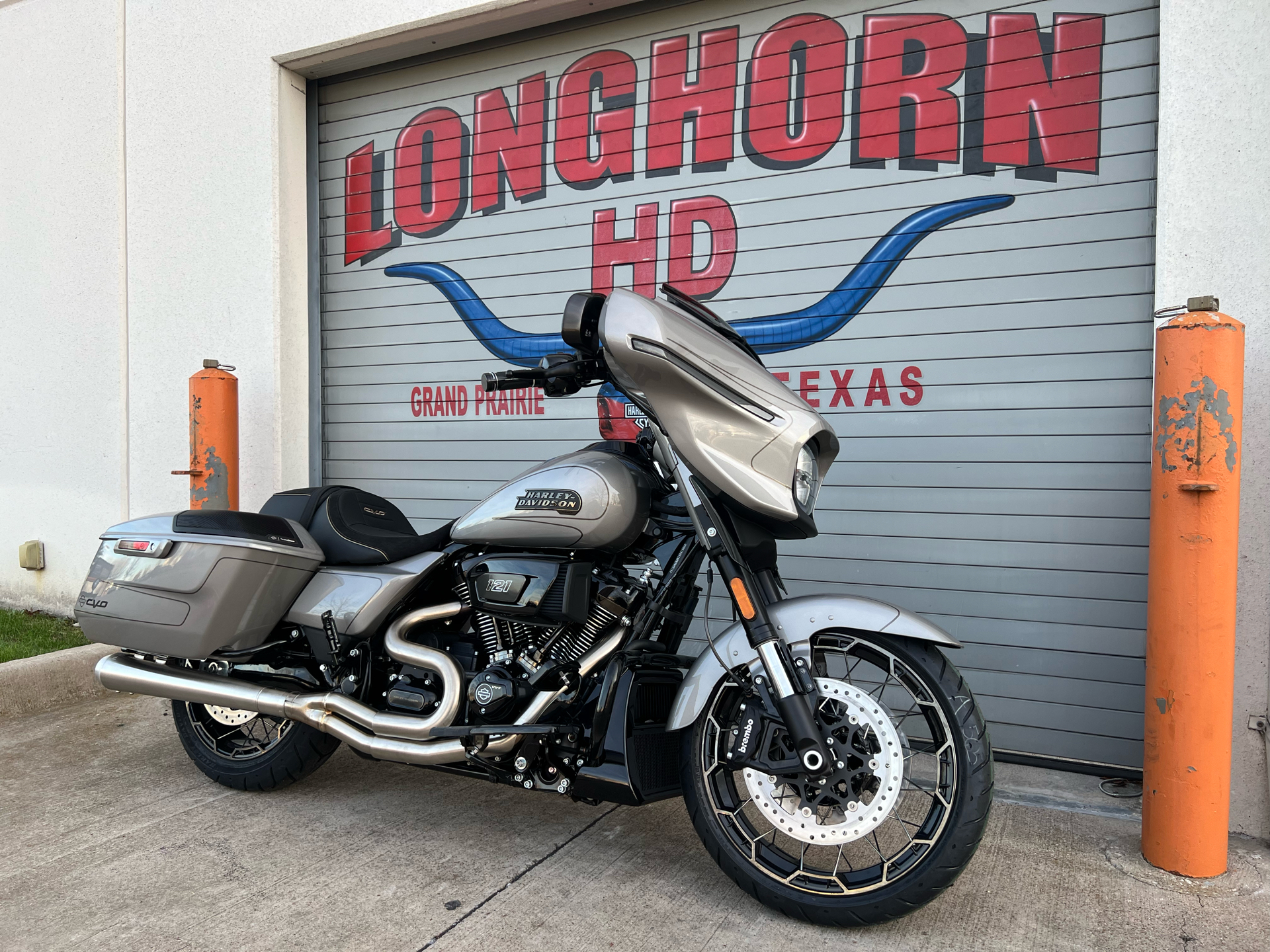 2023 Harley-Davidson CVO™ Street Glide® in Grand Prairie, Texas - Photo 3