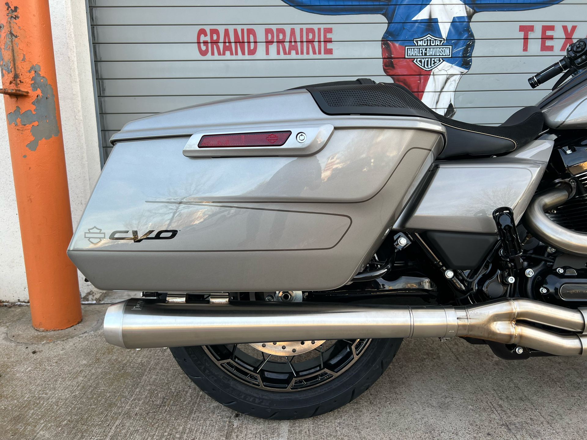 2023 Harley-Davidson CVO™ Street Glide® in Grand Prairie, Texas - Photo 5