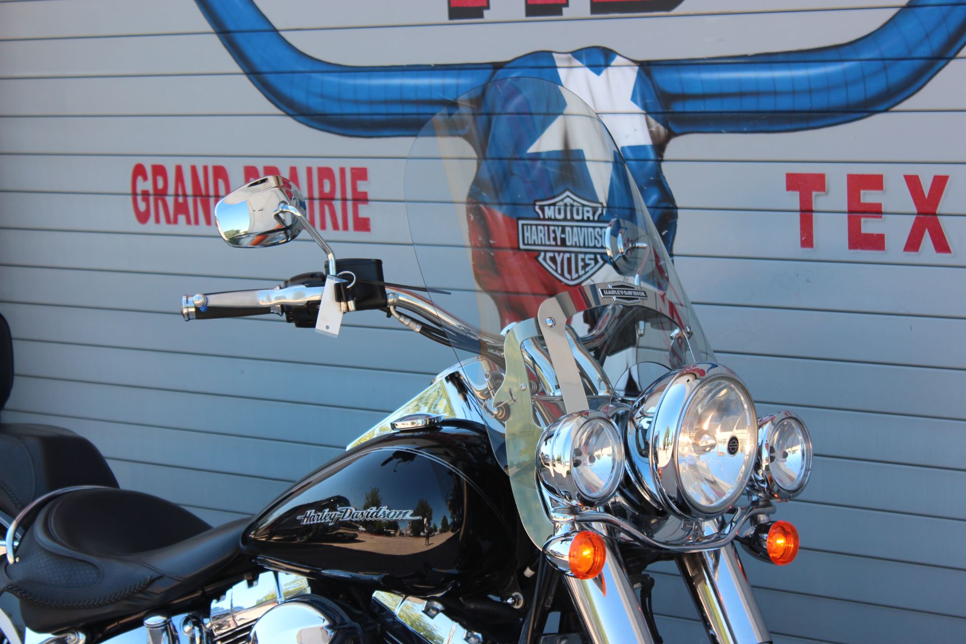 2016 Harley-Davidson Softail® Deluxe in Grand Prairie, Texas - Photo 2
