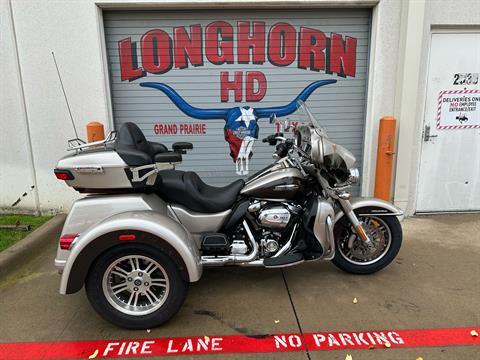 2018 Harley-Davidson Tri Glide® Ultra in Grand Prairie, Texas - Photo 11