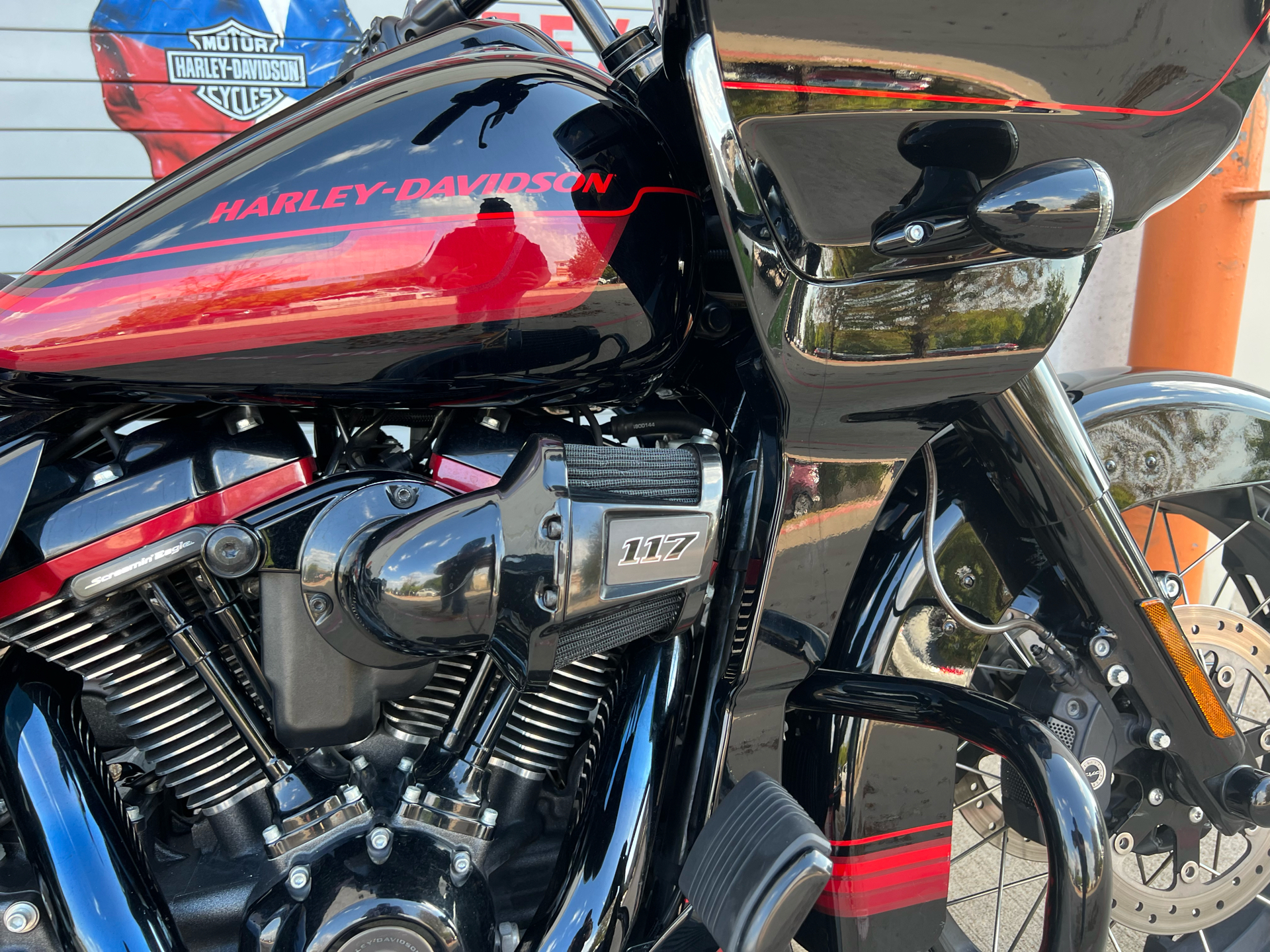 2021 Harley-Davidson CVO™ Road Glide® in Grand Prairie, Texas - Photo 2