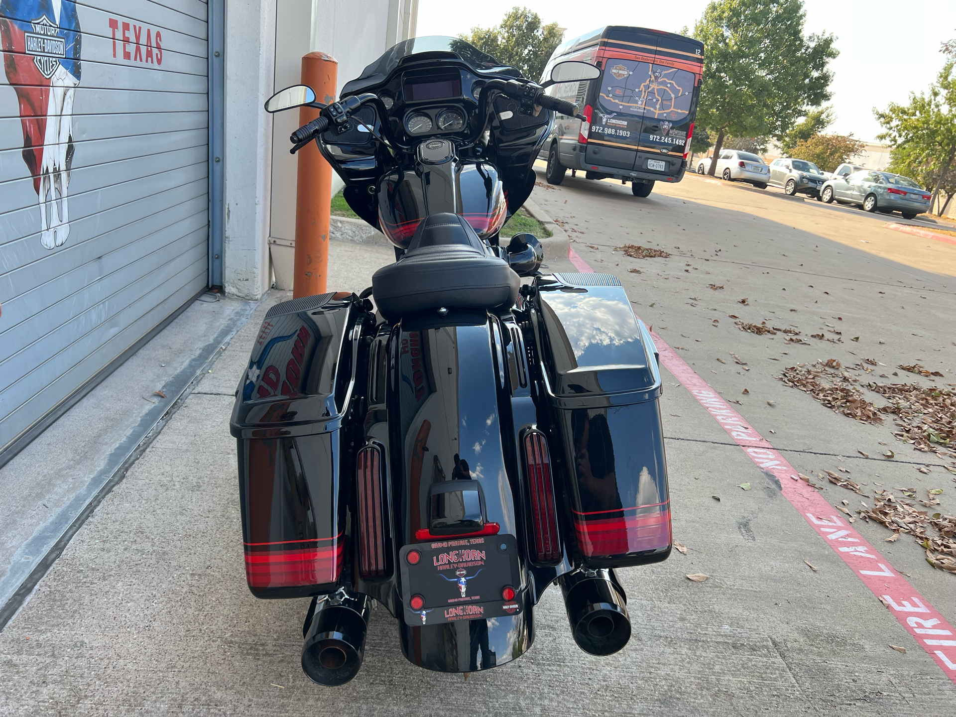 2021 Harley-Davidson CVO™ Road Glide® in Grand Prairie, Texas - Photo 5