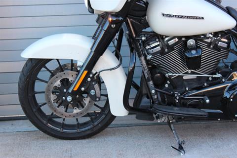 2018 Harley-Davidson Street Glide® Special in Grand Prairie, Texas - Photo 14