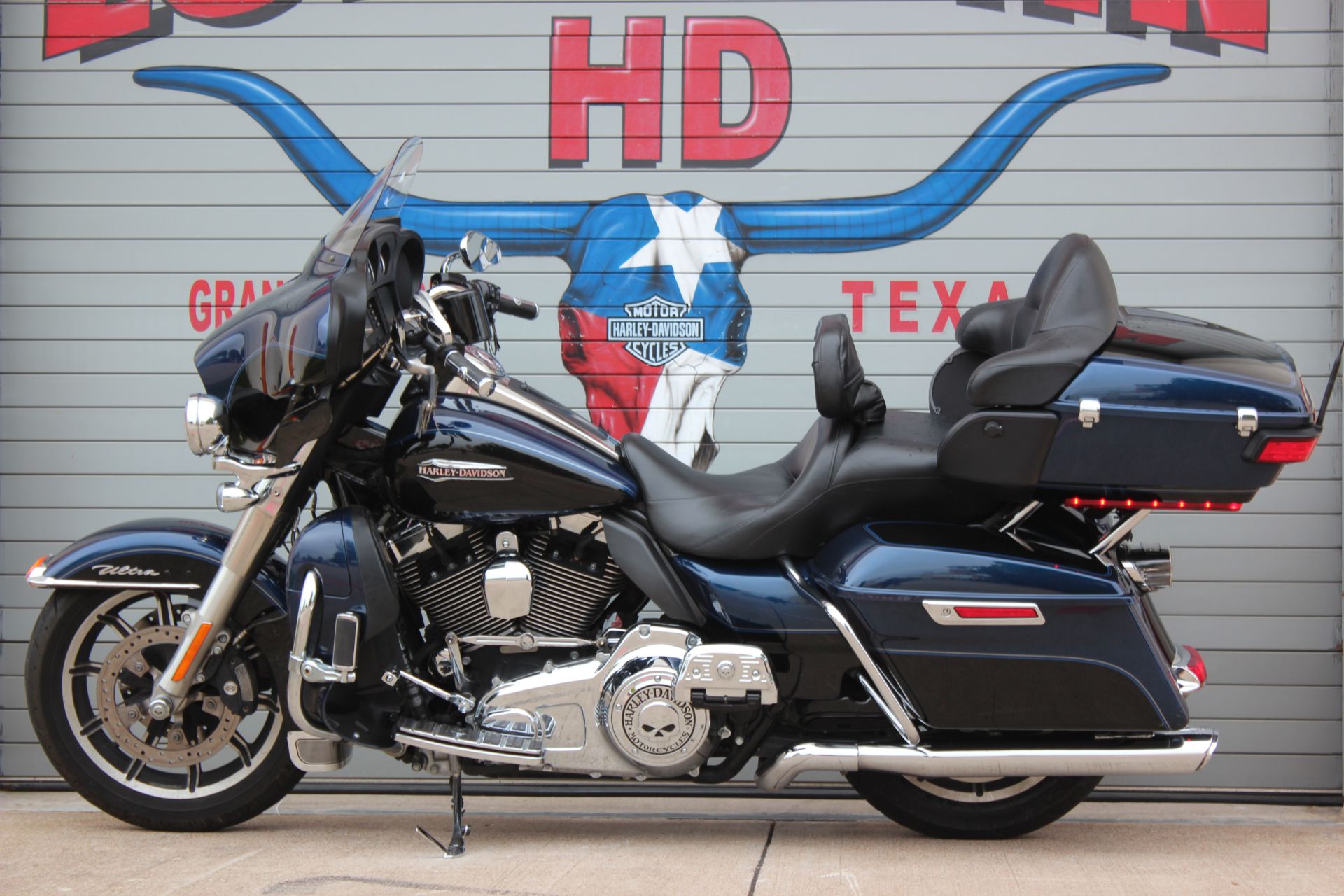 2014 Harley-Davidson Electra Glide® Ultra Classic® in Grand Prairie, Texas - Photo 15