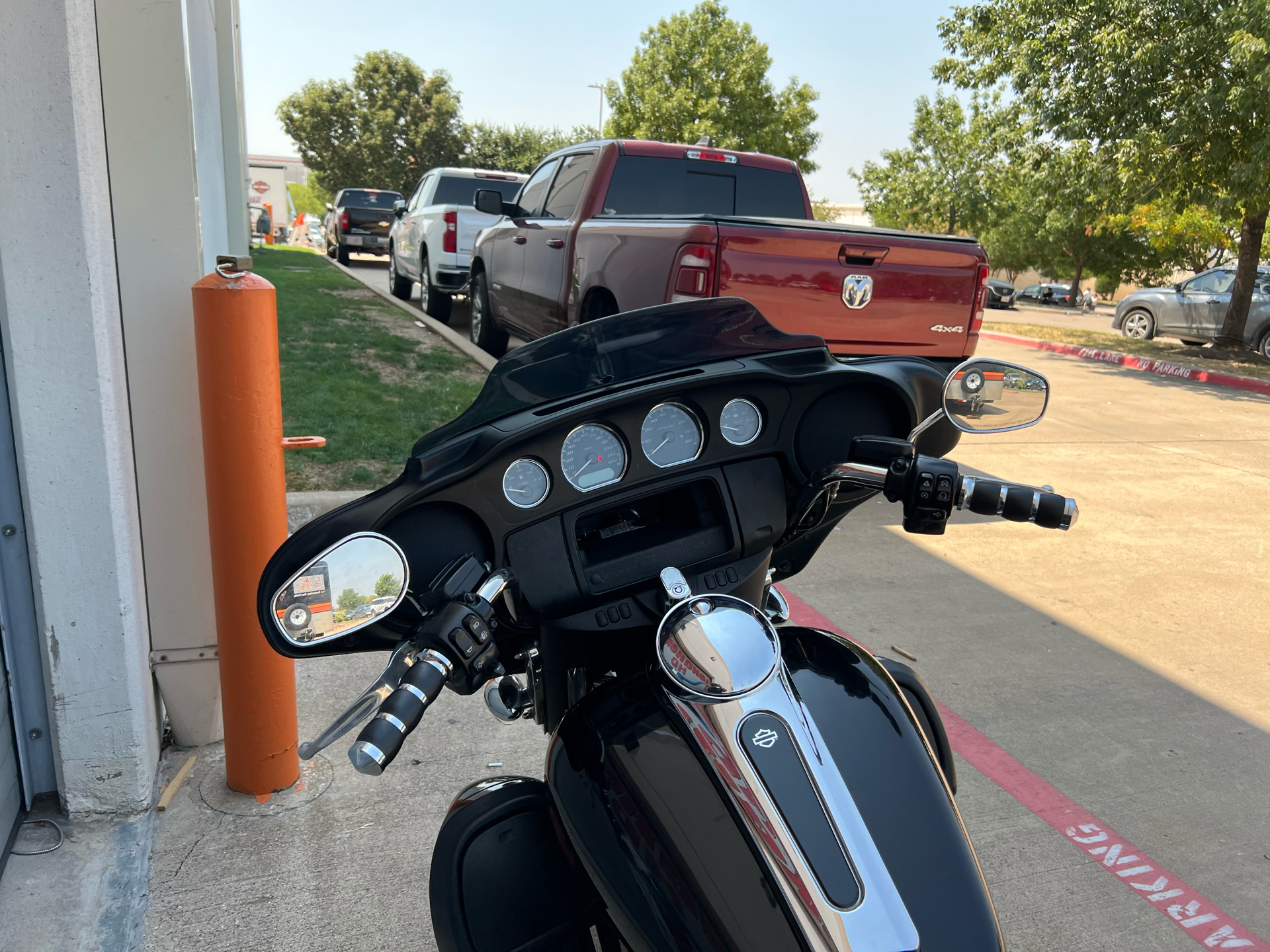 2019 Harley-Davidson Electra Glide® Standard in Grand Prairie, Texas - Photo 7