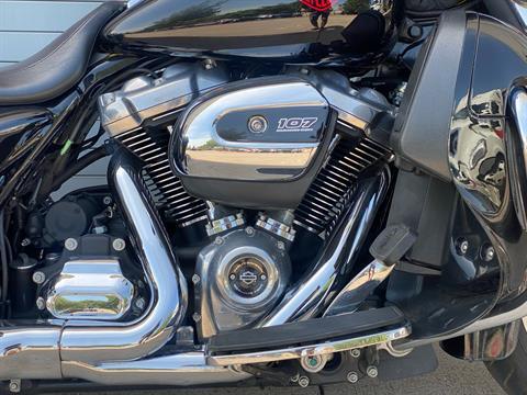 2019 Harley-Davidson Electra Glide® Standard in Grand Prairie, Texas - Photo 6