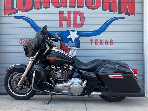 2019 Harley-Davidson Electra Glide® Standard in Grand Prairie, Texas - Photo 11