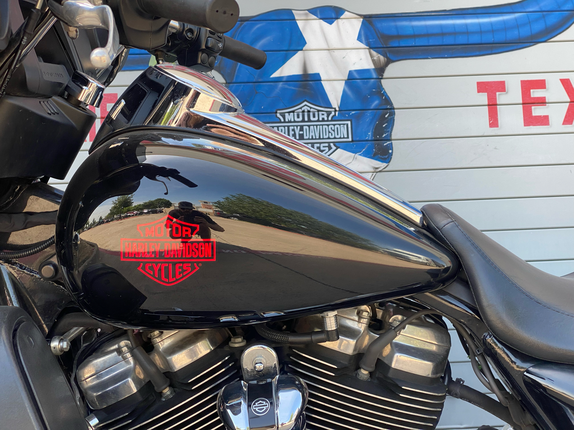 2019 Harley-Davidson Electra Glide® Standard in Grand Prairie, Texas - Photo 14