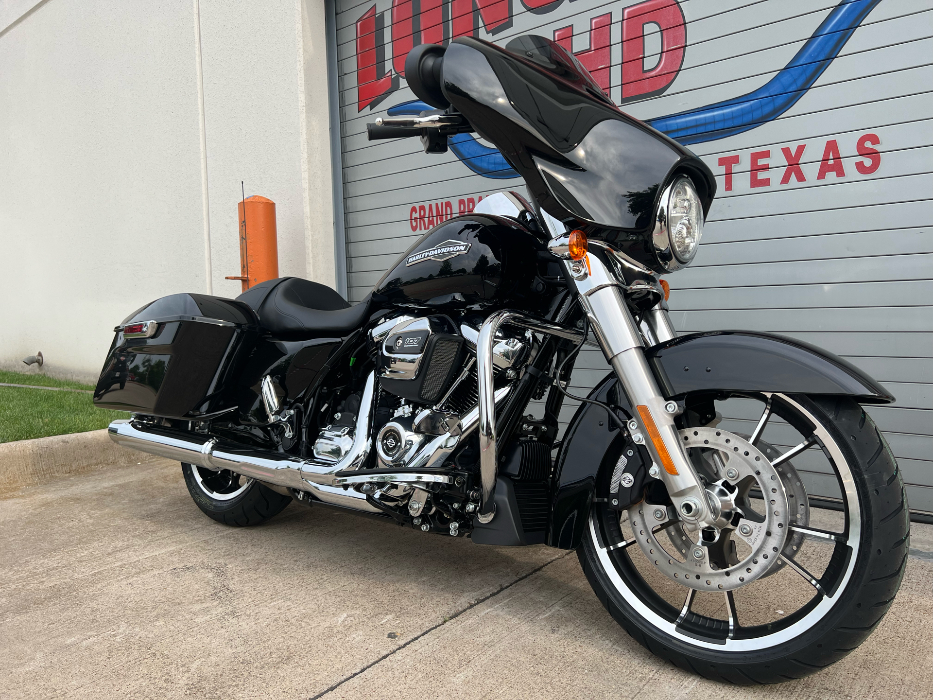 2023 Harley-Davidson Street Glide® in Grand Prairie, Texas - Photo 3