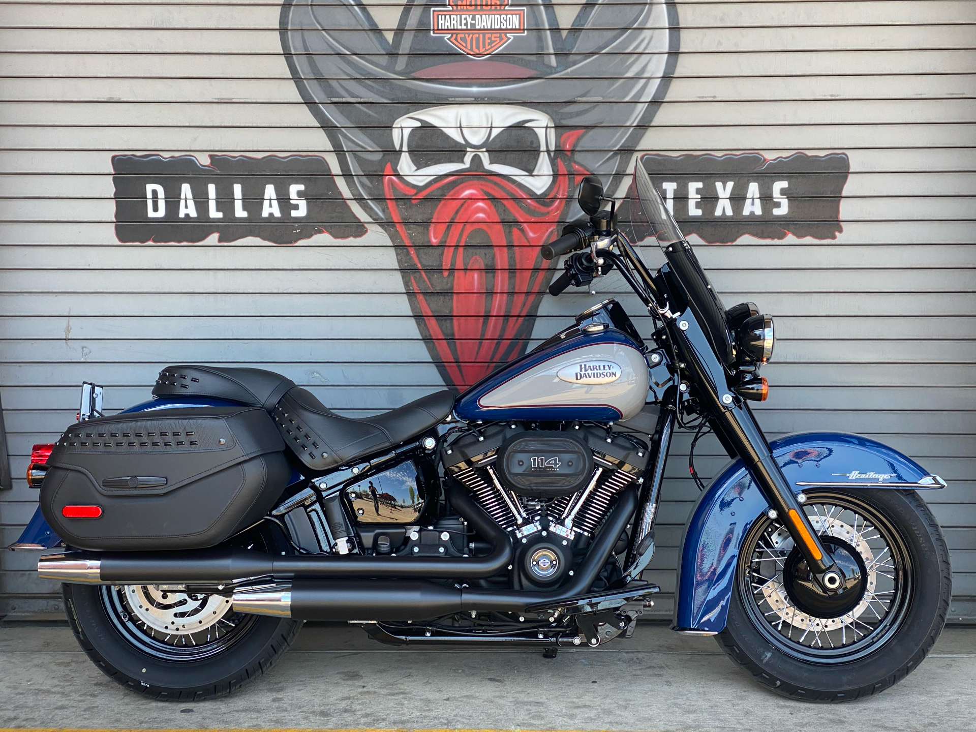 2023 Harley-Davidson Heritage Classic 114 in Carrollton, Texas - Photo 3