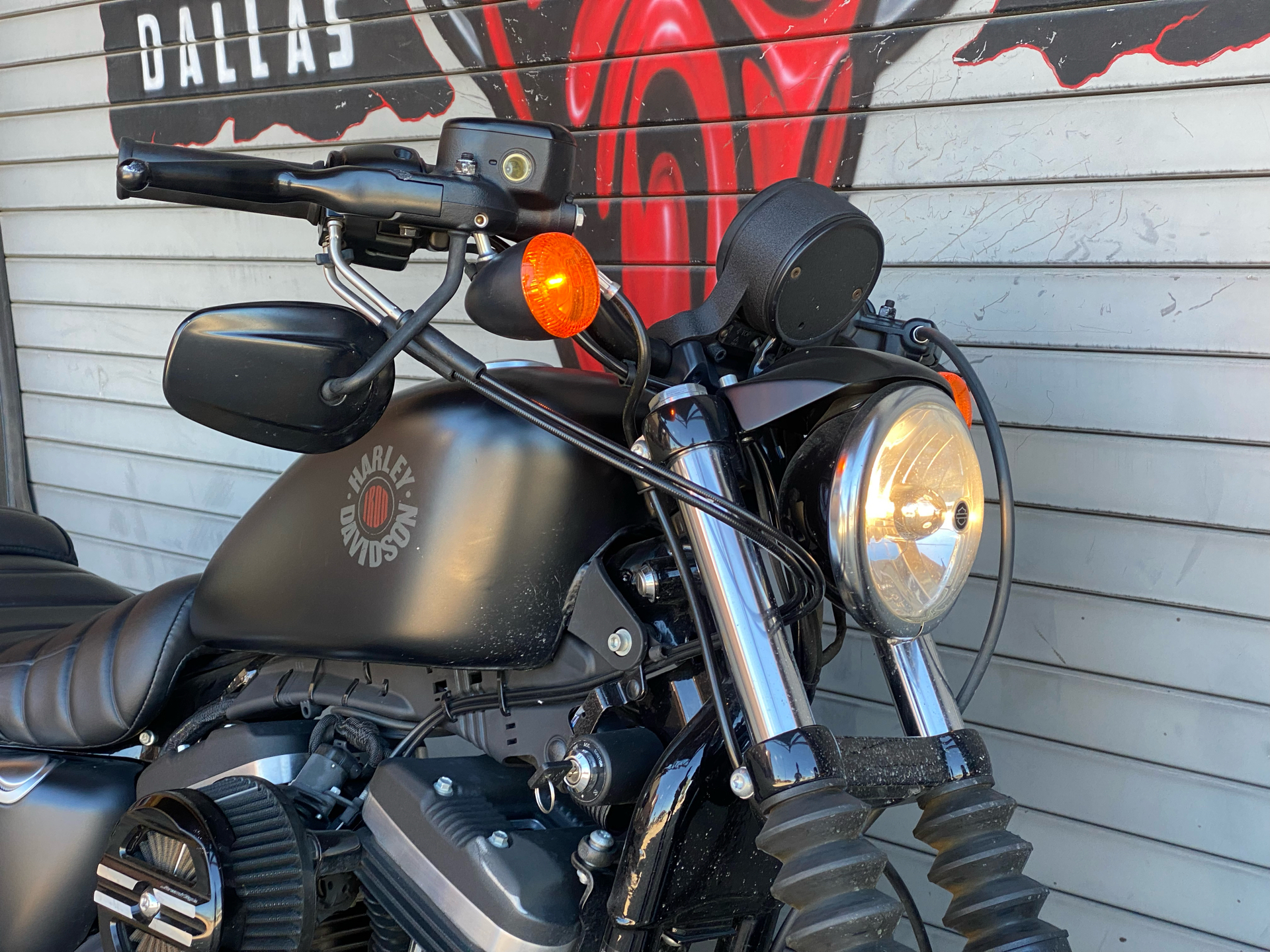 2019 Harley-Davidson Iron 883™ in Carrollton, Texas - Photo 2