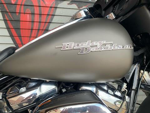 2018 Harley-Davidson Street Glide® in Carrollton, Texas - Photo 5