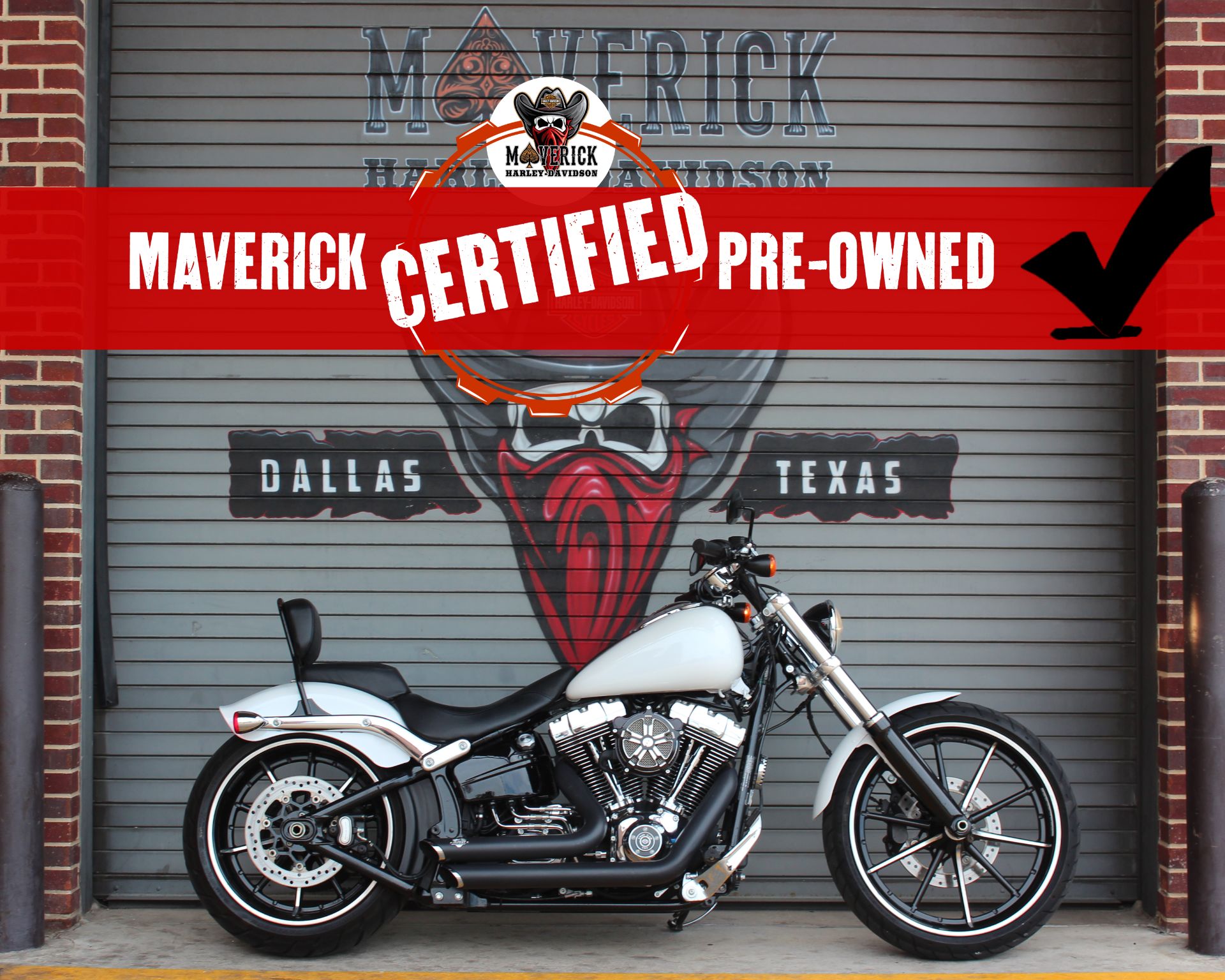 2016 Harley-Davidson Breakout® in Carrollton, Texas - Photo 1