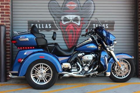 2017 Harley-Davidson Tri Glide® Ultra in Carrollton, Texas - Photo 3