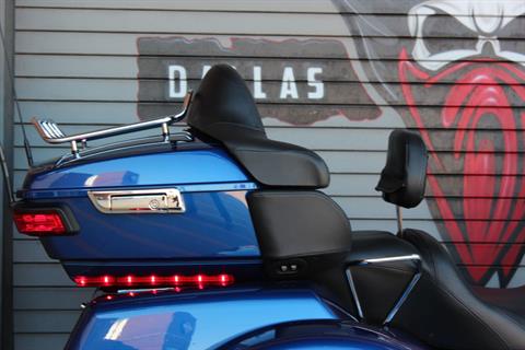 2017 Harley-Davidson Tri Glide® Ultra in Carrollton, Texas - Photo 10
