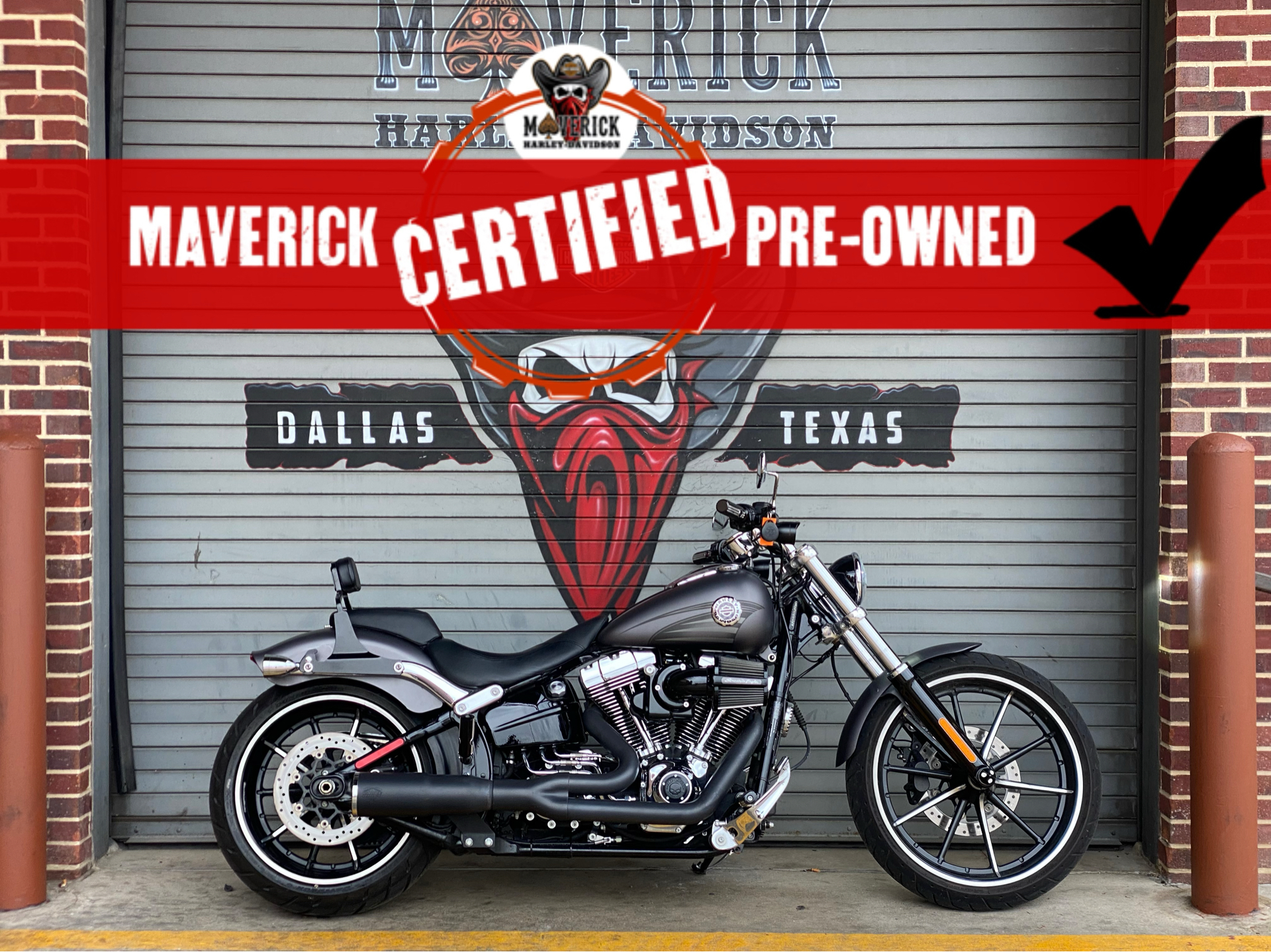 2016 Harley-Davidson Breakout® in Carrollton, Texas - Photo 1