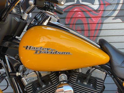 2013 Harley-Davidson Street Glide® in Carrollton, Texas - Photo 14