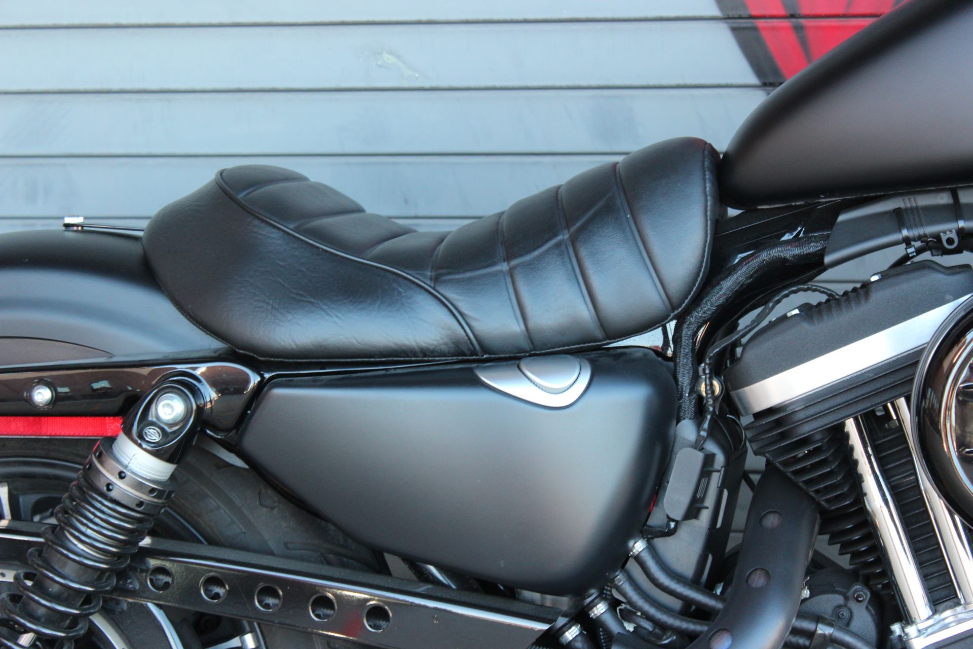 2020 Harley-Davidson Iron 883™ in Carrollton, Texas - Photo 8