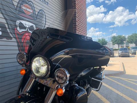 2017 Harley-Davidson Ultra Limited in Carrollton, Texas - Photo 11