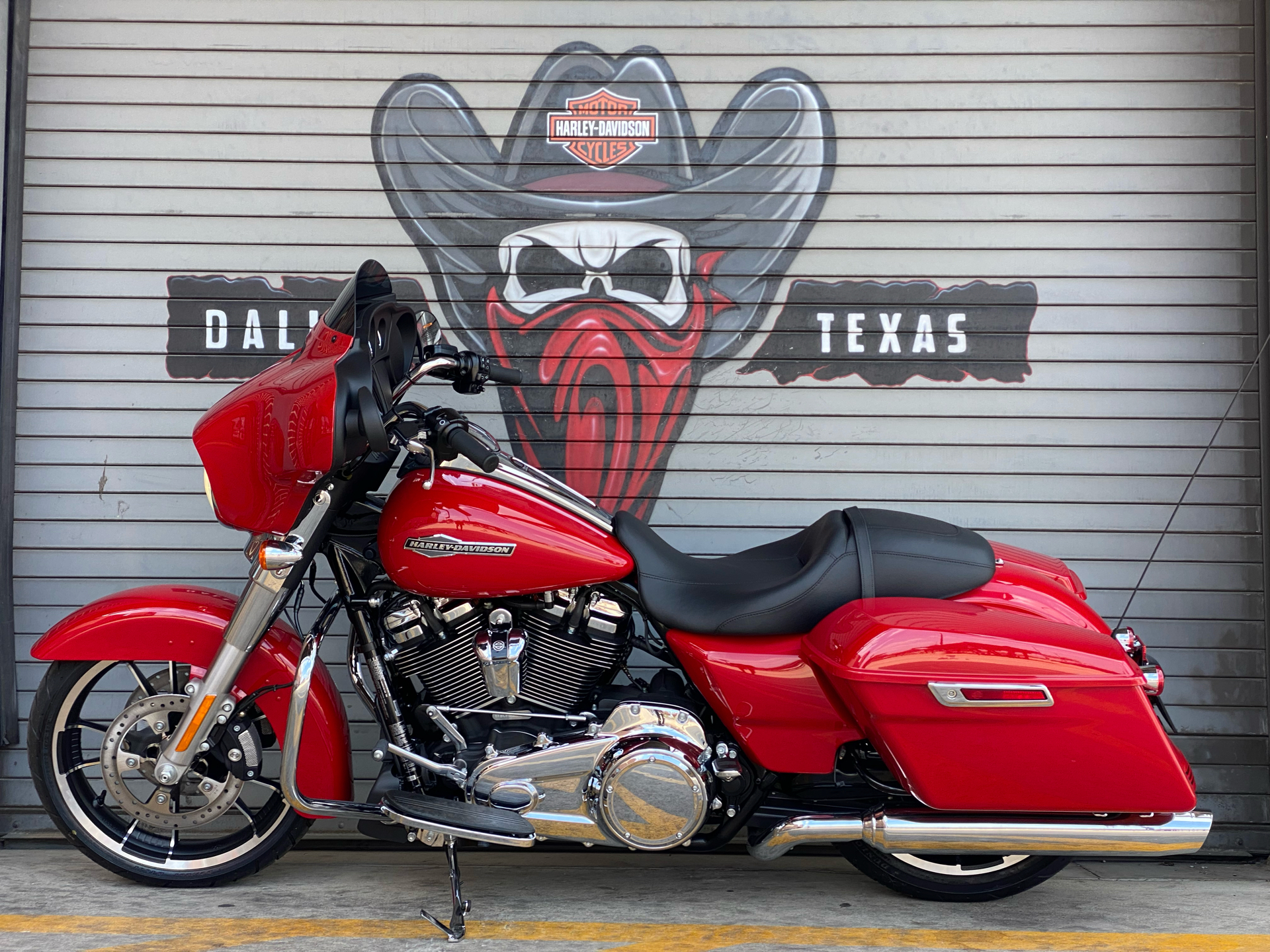 2023 Harley-Davidson Street Glide® in Carrollton, Texas - Photo 13