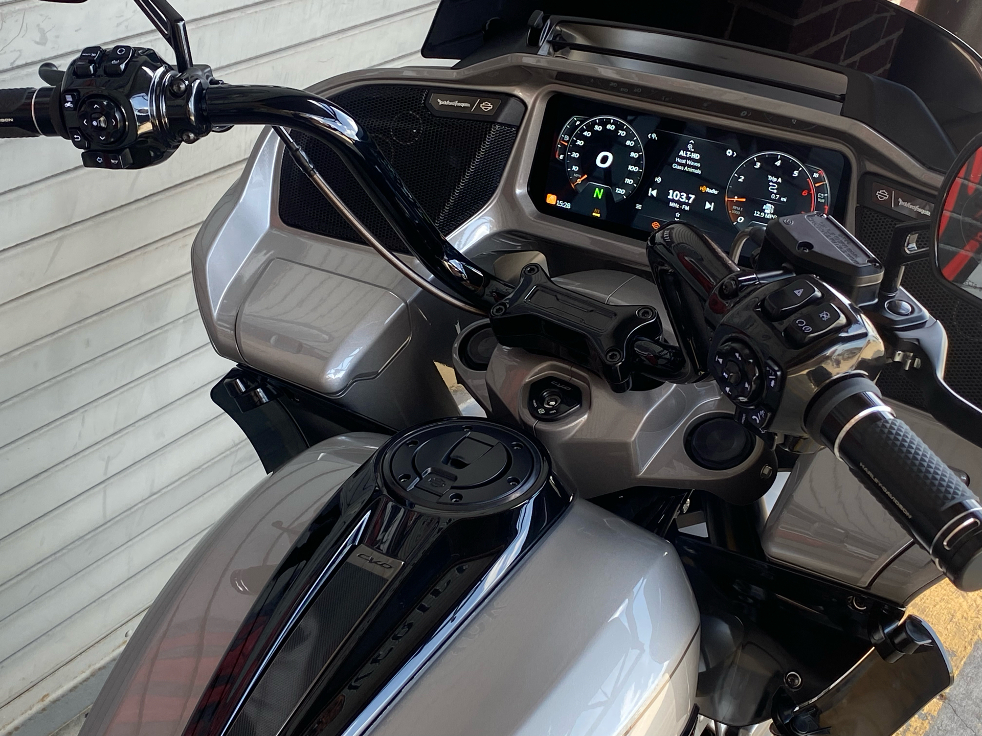 2023 Harley-Davidson CVO™ Road Glide® in Carrollton, Texas - Photo 12
