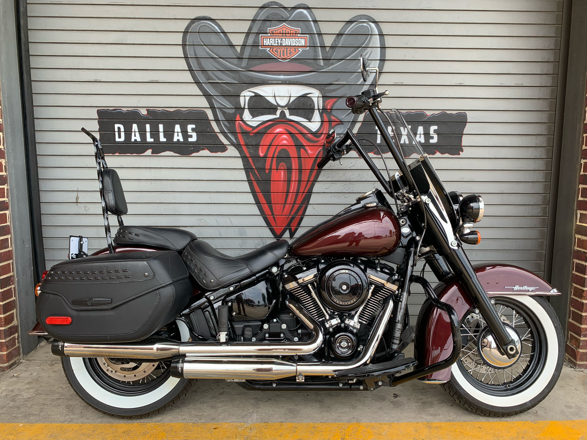 2018 Harley-Davidson Heritage Classic in Carrollton, Texas - Photo 3