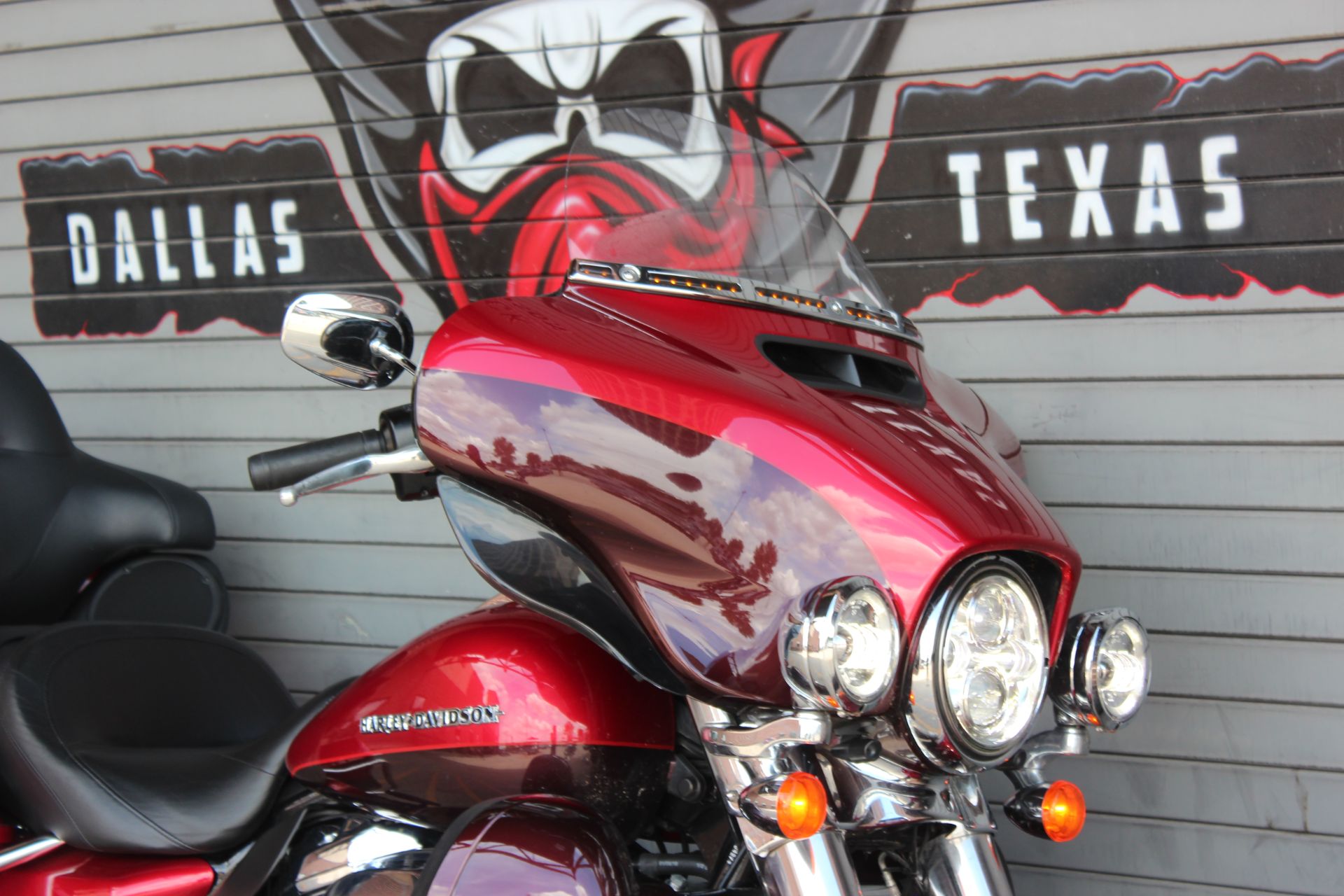 2019 Harley-Davidson Ultra Limited in Carrollton, Texas - Photo 2