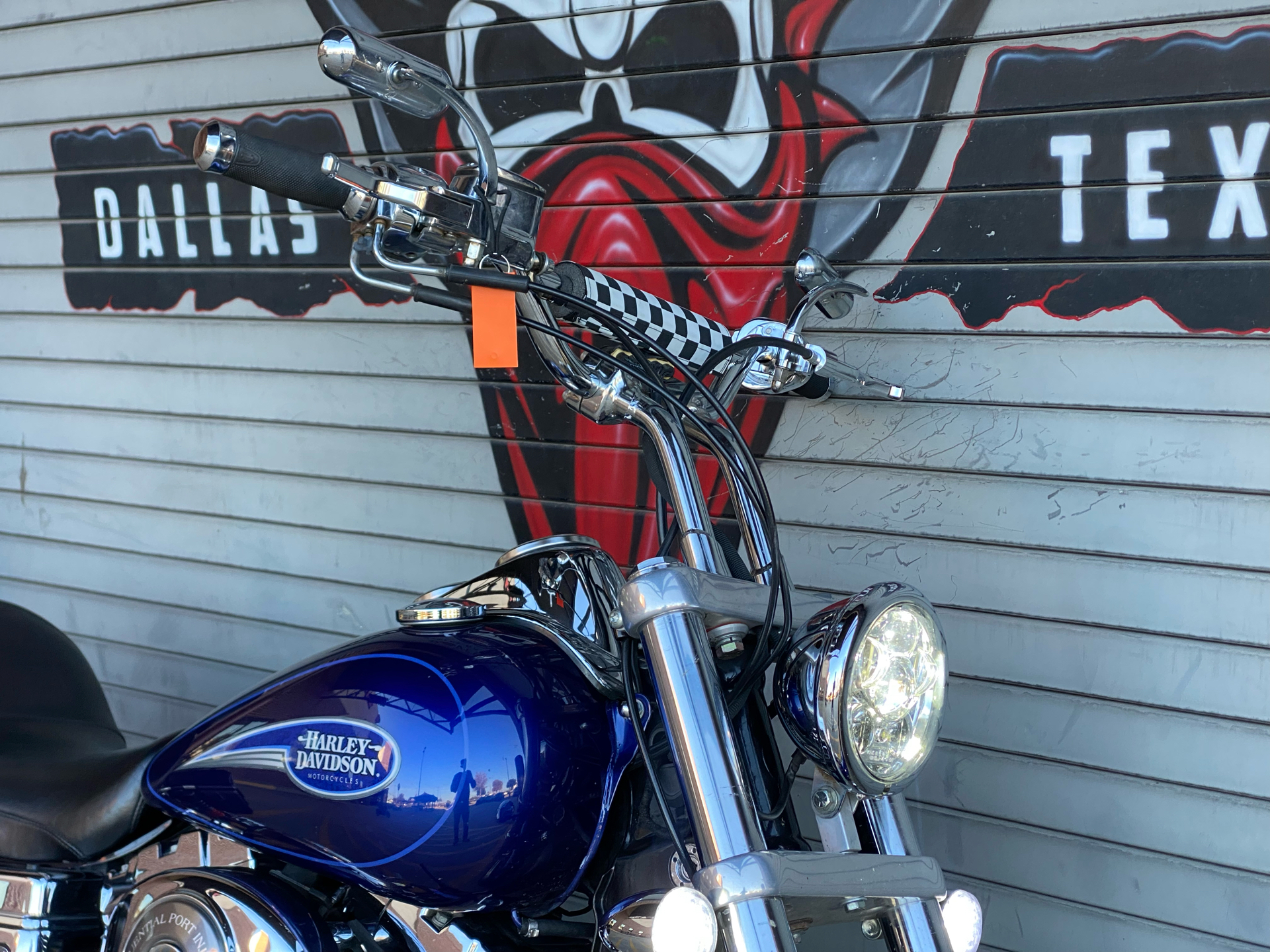 2006 Harley-Davidson Dyna™ Low Rider® in Carrollton, Texas - Photo 2