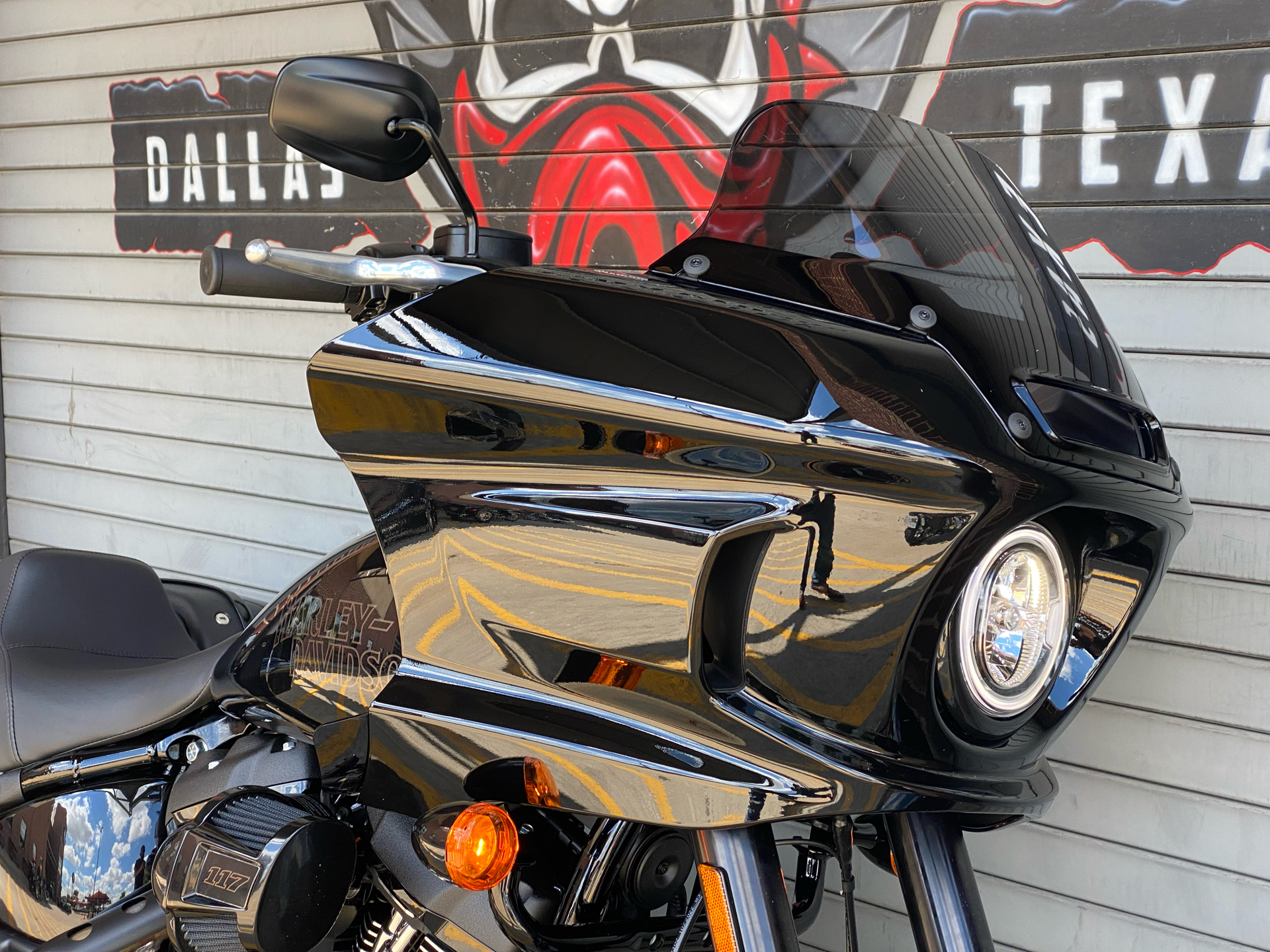 2023 Harley-Davidson Low Rider® ST in Carrollton, Texas - Photo 2