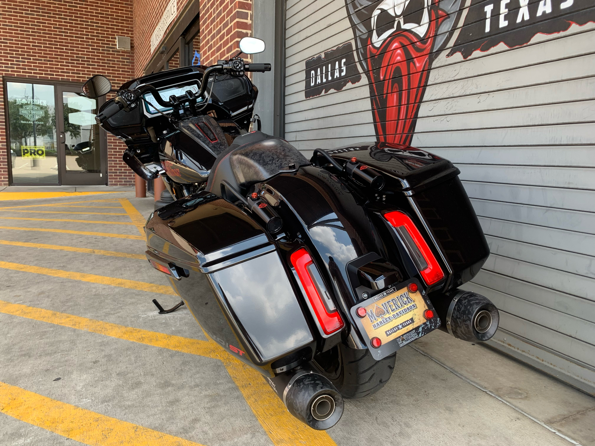 2024 Harley-Davidson CVO™ Road Glide® ST in Carrollton, Texas - Photo 16