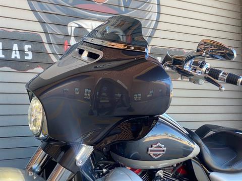 2019 Harley-Davidson CVO™ Street Glide® in Carrollton, Texas - Photo 14