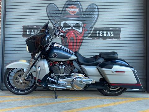 2019 Harley-Davidson CVO™ Street Glide® in Carrollton, Texas - Photo 11