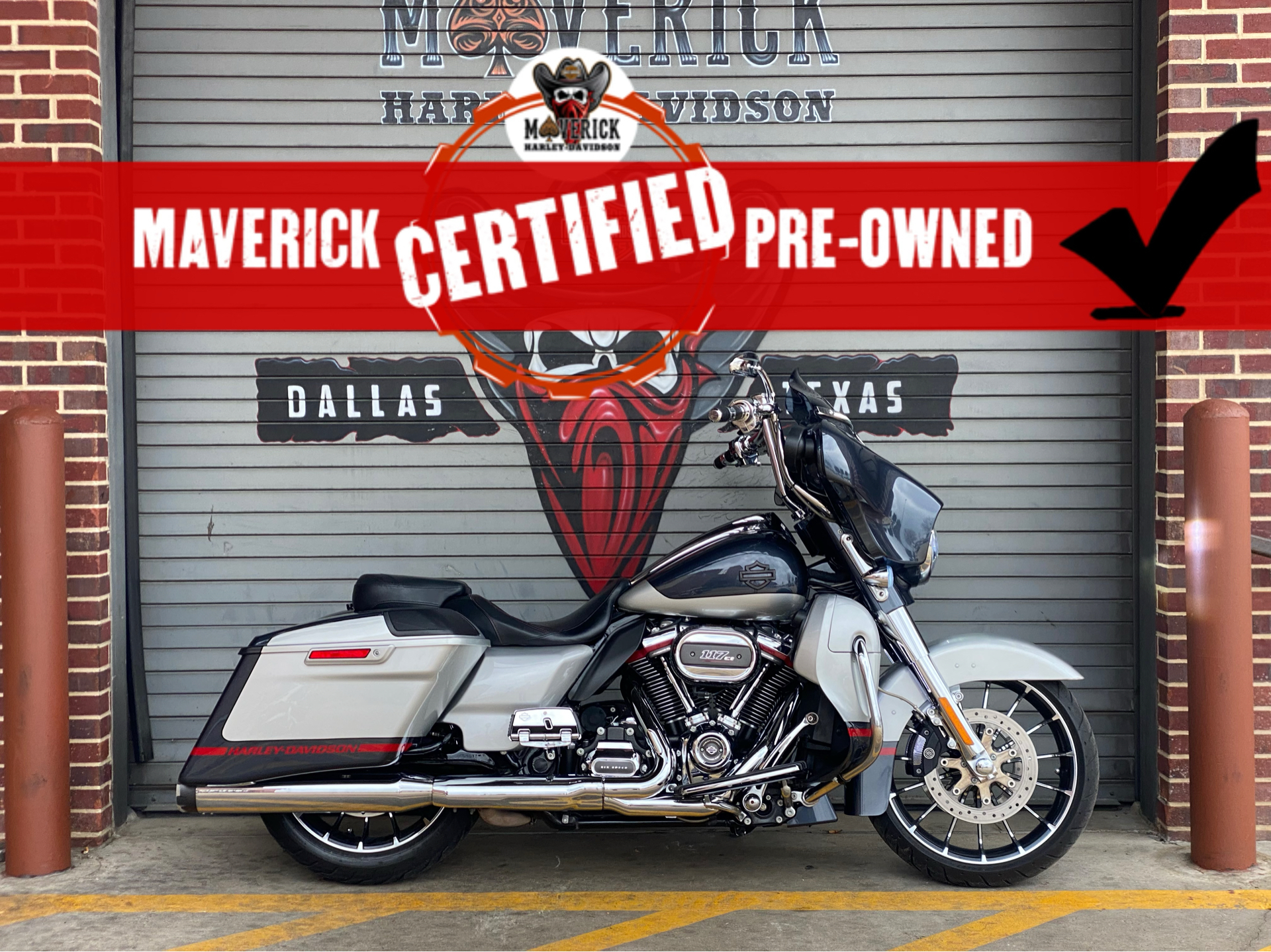2019 Harley-Davidson CVO™ Street Glide® in Carrollton, Texas - Photo 1