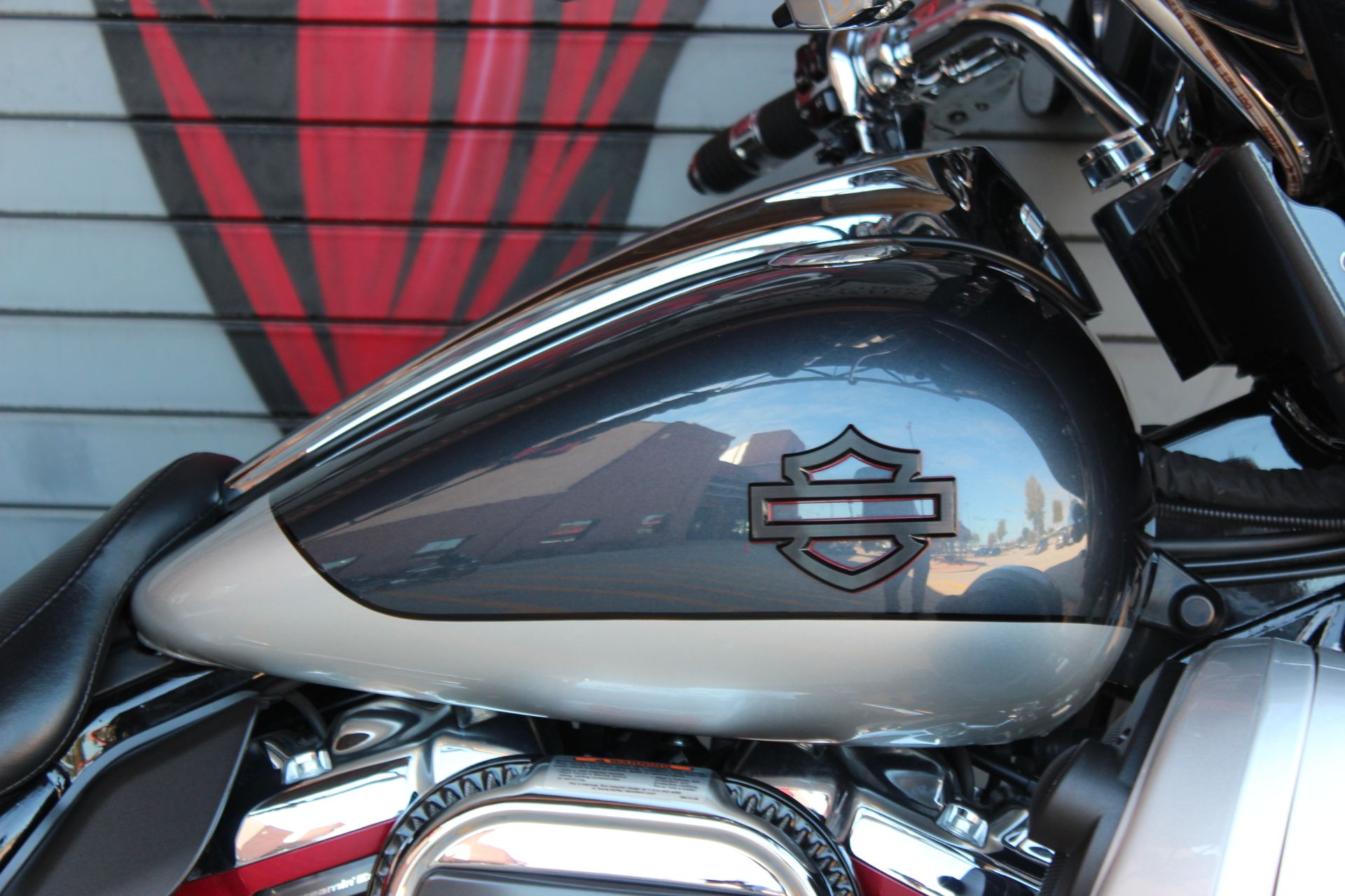 2019 Harley-Davidson CVO™ Street Glide® in Carrollton, Texas - Photo 6