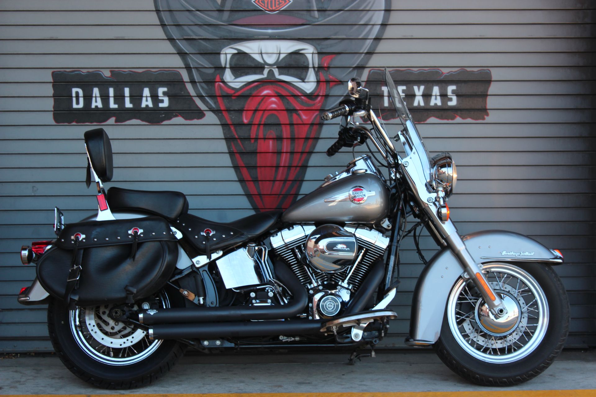 2016 Harley-Davidson Heritage Softail® Classic in Carrollton, Texas - Photo 3
