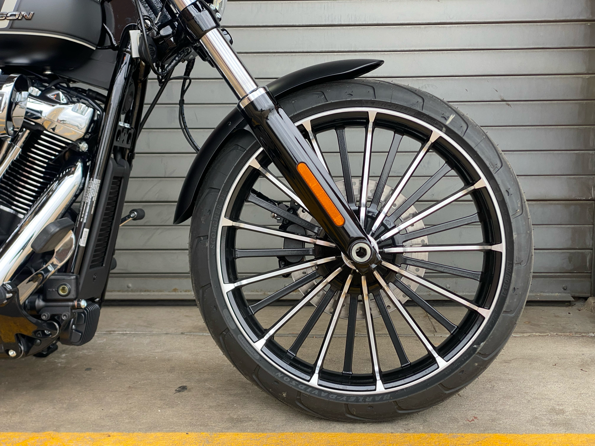 2023 Harley-Davidson Breakout® in Carrollton, Texas - Photo 4