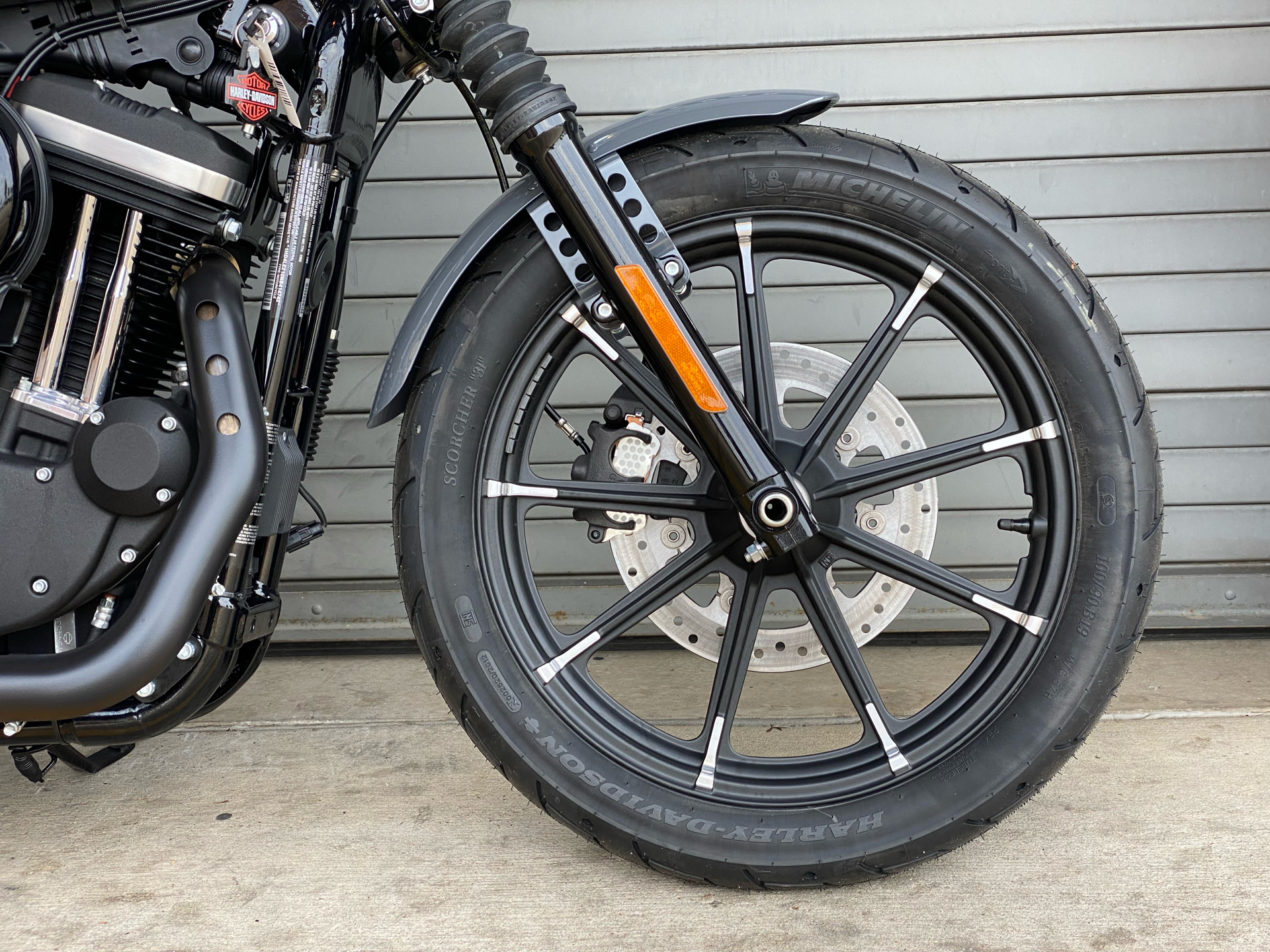 2022 Harley-Davidson Iron 883™ in Carrollton, Texas - Photo 4