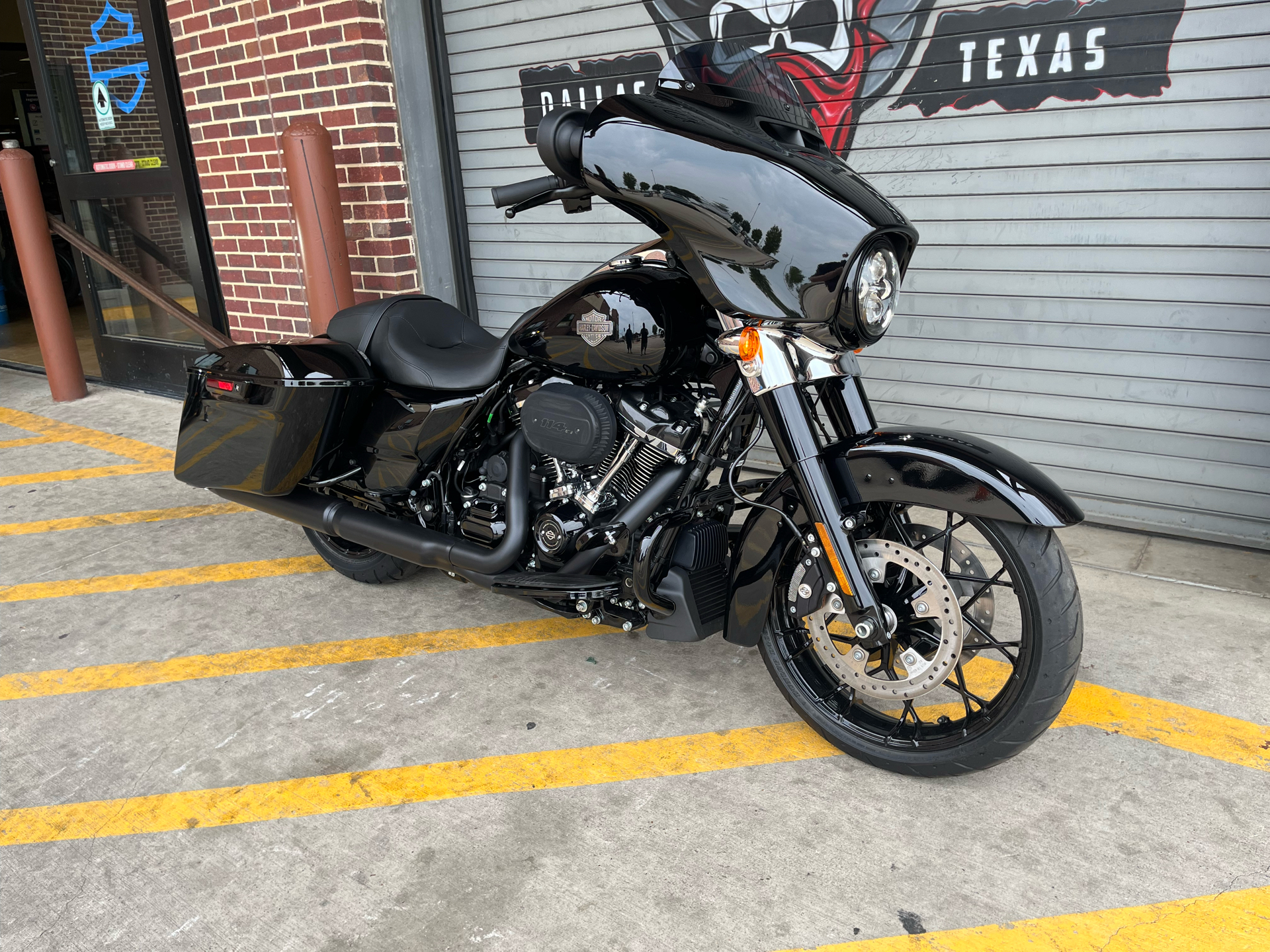 2023 Harley-Davidson STREET GLIDE® SPECIAL in Carrollton, Texas - Photo 2