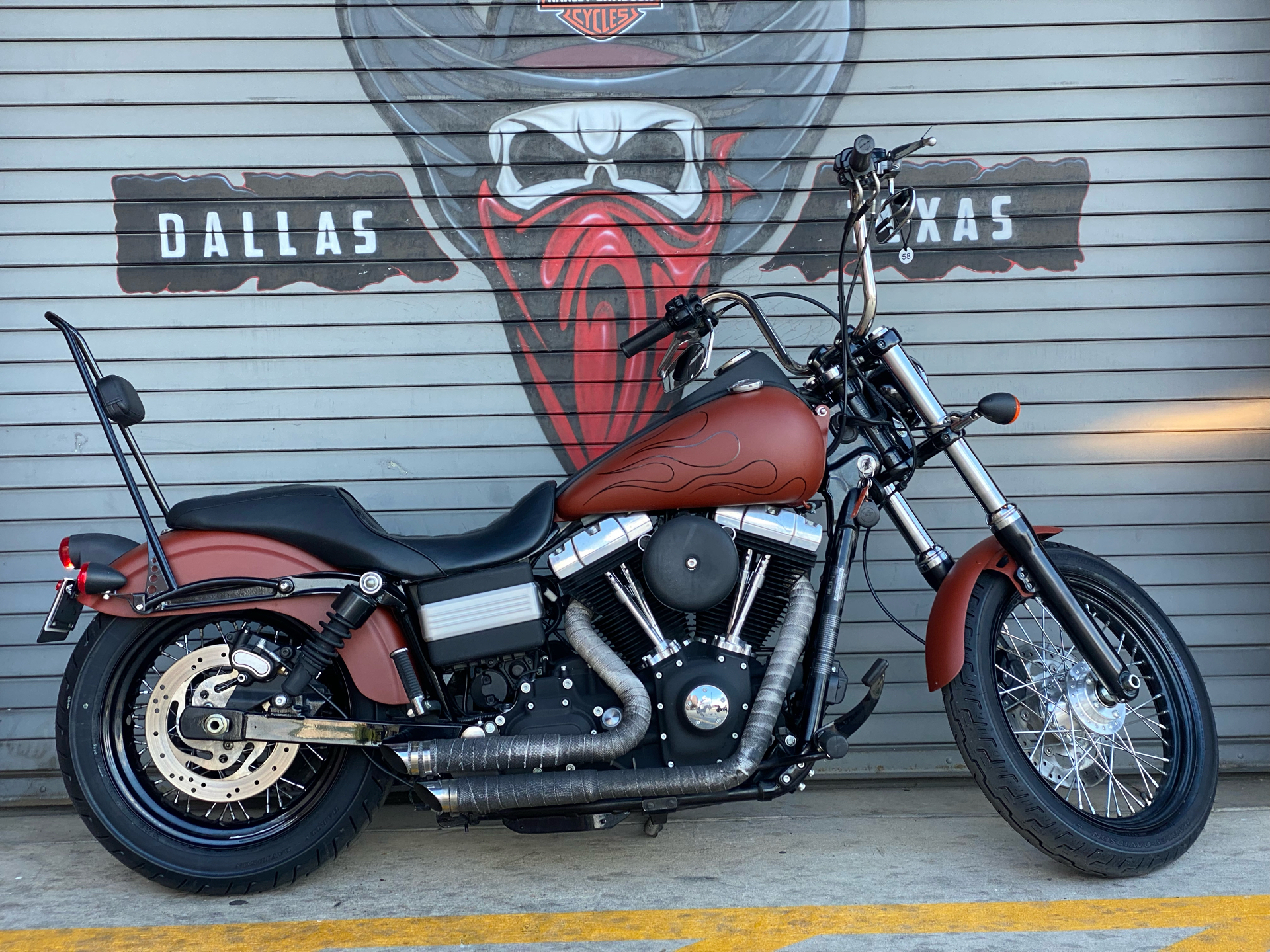 2010 Harley-Davidson Dyna® Street Bob® in Carrollton, Texas - Photo 3
